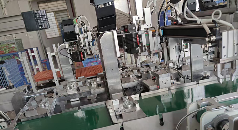 淺談螺絲和彈簧自動化組裝檢測設(shè)備的工作原理、結(jié)構(gòu)和保養(yǎng)維護要求